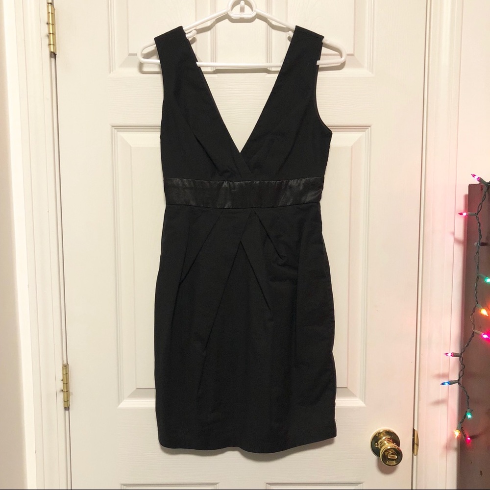 Forever 21 V-neck Black Dress